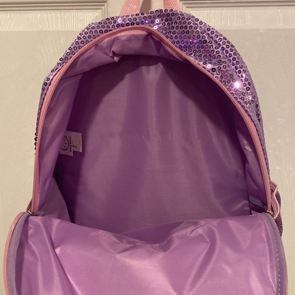 BNWT Hello Kitty Large Girls' Sequin Backpack - Picture 5 of 6